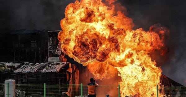 Двое умерли в результате взрыва на фабрике производства анестезии в Турции