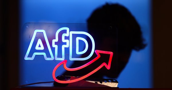 «Альтернатива Германии» загружает доверие, достигнув 25%