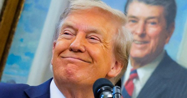 Трамп переименован в министерство обороны Министерства войны