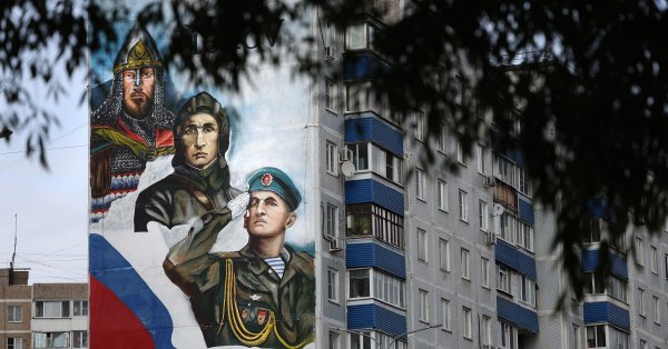 Русские используют ИИ для создания «прощальных видео» солдат, убитых в Украине Видео