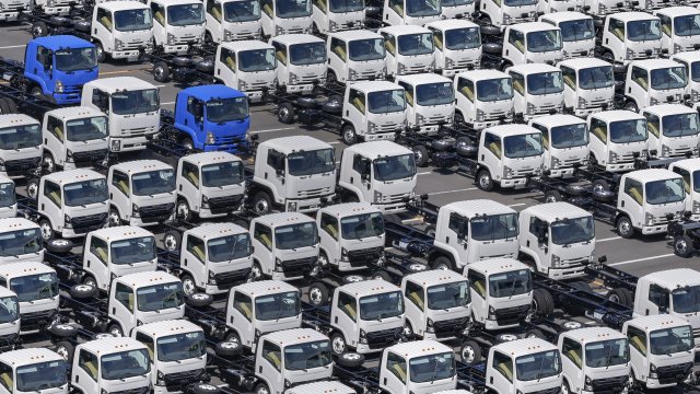 Соединенные Штаты наложили новые обязанности на импорт лекарств, грузовиков и мебели