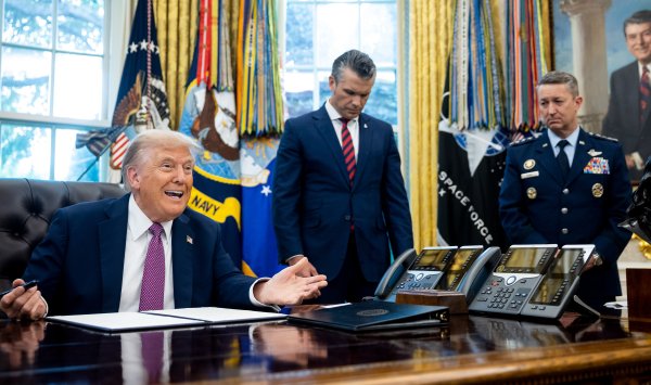 Американцы Америки больше никогда не будут доверять США