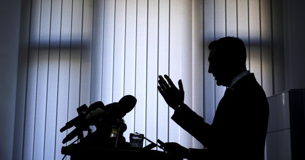 Европа обсуждает ужесточение визового режима для русских