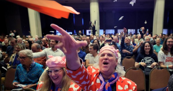 Антинобеля: исследования ящериц, употребляя пиццу, чеснок в грудном вскармливании и росте ногтей