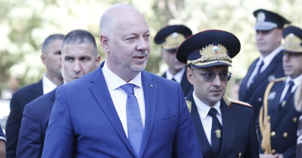 Премьер -министр Желиазков отключился: мы не однодневное правительство