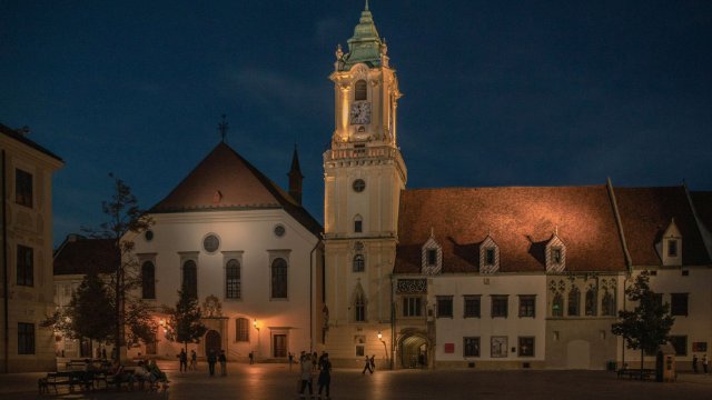 Словакия объявила о плане сокращения расходов и повышения налогов