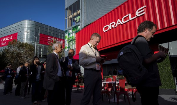 Акции Oracle выскочили больше всего с 1992 года из -за облачных сервисов