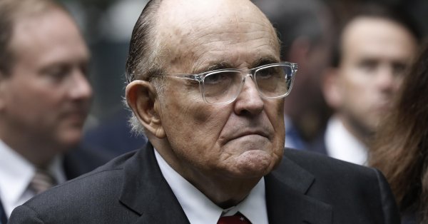 Руди Джулиани был ранен в результате аварии в Нью -Гемпшире