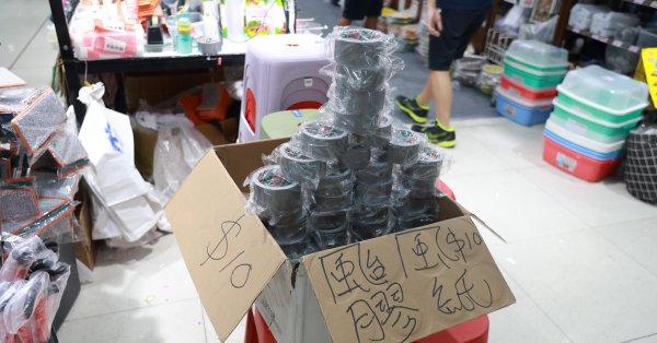 После обязанностей Трампа: Китай наводнит мир дешевыми экспортными товарами