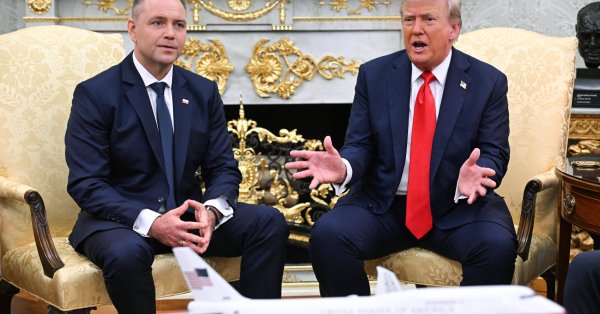 Трамп готов развернуть больше военнослужащих в Польше