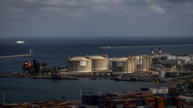 Повышение американского сжиженного газа угрожает суперзоренность