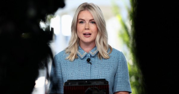 Дамы в команде Трампа: одеться чисто и дорого, но их дешевые стоят хорошо