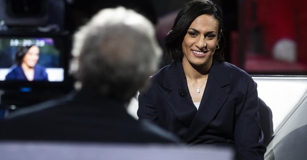 Imine Helif выпрыгнул на гендерные тесты перед боксерскими гонками