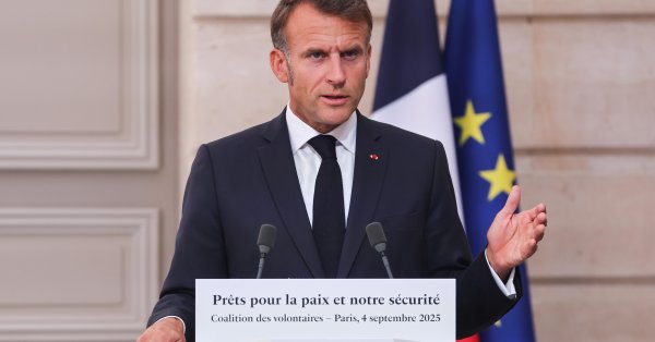 Французы вынуждены спасти, а Макрон все еще живет как король