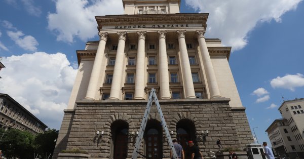 Министерство внутренних дел: нет согласованного решения из CA для сегодняшнего блокировки входов NA