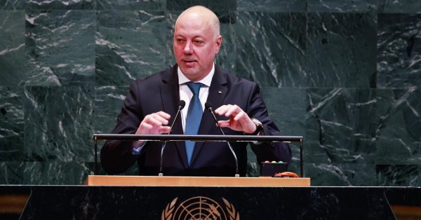 Zhelyazkov и Borisov похвалили наших граждан в волейболе