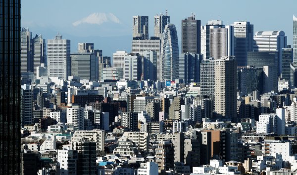 Продажа долгов в мире продолжается из -за инфляции и фискальной дисциплины