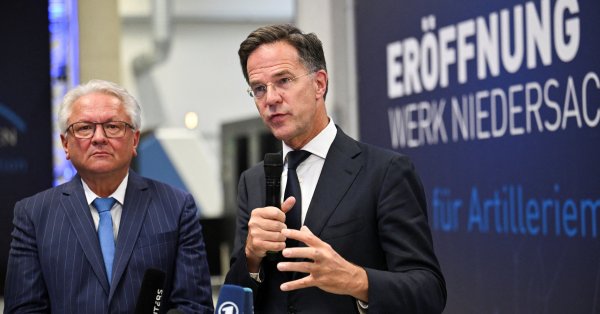 НАТО работает, чтобы предотвратить российское соединение гражданских рейсов