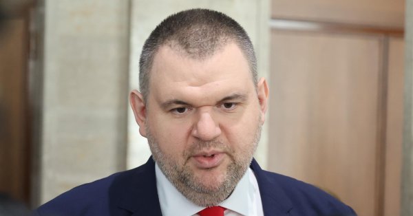 ДЕЛАН ПЕЕВСКИ Поздравлял наших волейболистов