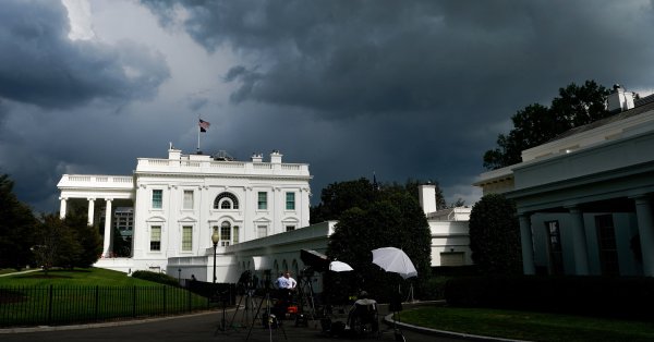 Трамп будет ужинать с техномилиями, мускус не хватает