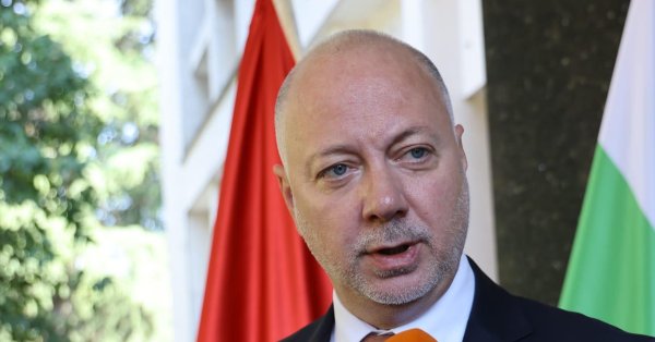 Желиазков о Слове Радева: в политике метафоры должны быть выложены четким именем