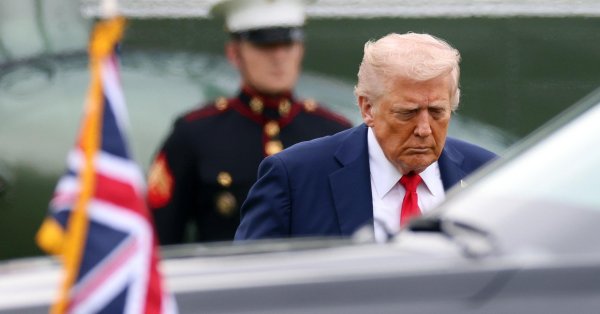 Белый дом шумно мобилизует мировой правый