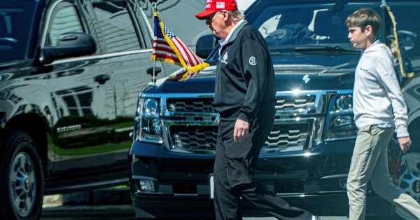 Вопреки заговору: Трамп сделает «большое сообщение» в Овальном кабинете