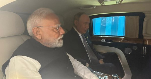 Моди и Путин говорили 50 минут в лимузине российского лидера