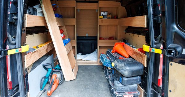 Они сломали сеть торговли кокаином в Европе, мы снова вовлечены