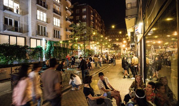 Европе становится все труднее, и Трамп продает золотые карты