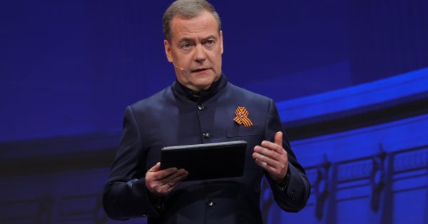 Медведев: Европа не может позволить себе вести войну против России