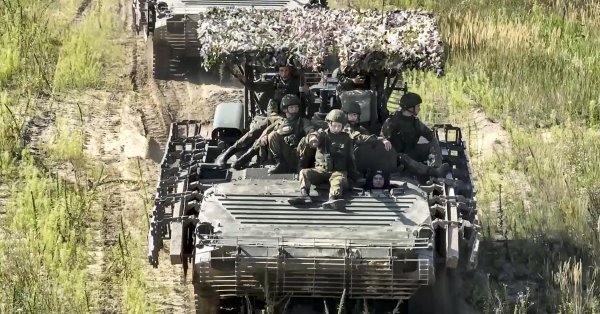 Русские военные после 3 лет сражений: они послали нас умереть, и пьют пиво в баре