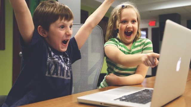 Эксперт: ИИ ослабляет критическое мышление у детей