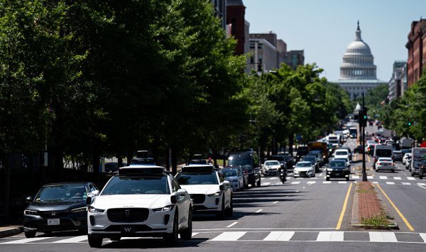 Беспилотные машины на самом деле не нужен человек за рулем