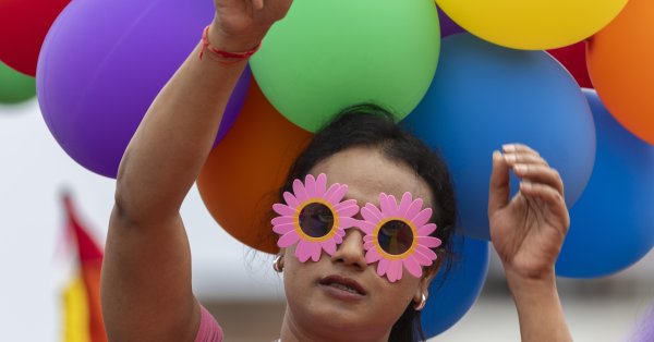 Обращение в Польшу: далекий политик влюбился в ... Транджа