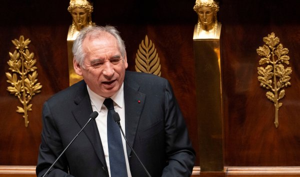 «Большая ставка»: политический риск во Франции очень серьезный