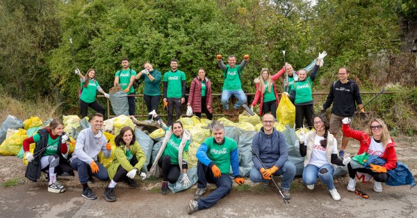 Волонтеры из Coca-Cola HBK Bulgaria превратили зоны реки в Софию в более доступные и гостеприимные места
