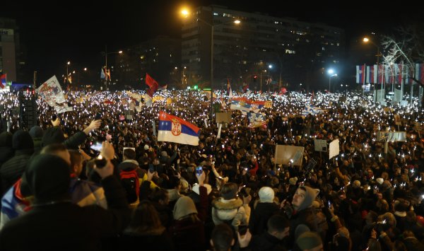 Студенческие протесты в Сербии раскрывают зловещий гнев на Европу