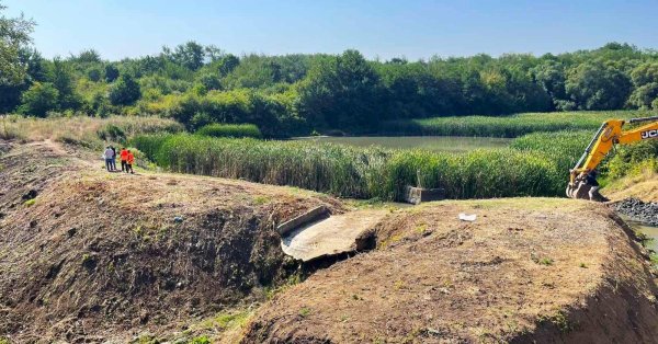 Столичный муниципалитет начал капитальный ремонт плотины "Иваньяне-2"