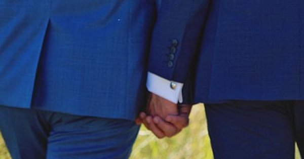 Гей -пара подверглась нападению с летучей мышью в Бостоне