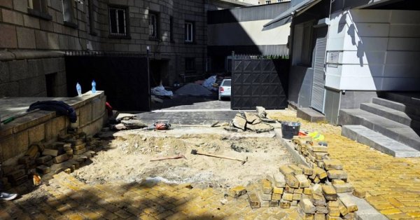 Создал акт компании, которая ставила анти -спаринг -колышки на желтые тротуары