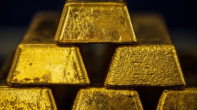 Открывает первый музей инвестиционного золота в Болгарии