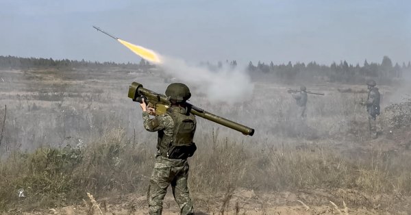 Новое испытание главной американской ракеты Air-Air достиг рекордного большого хита