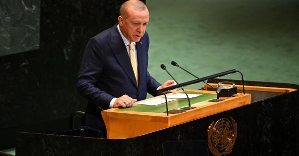 Дебатт в Турции: Почему микрофон Эрдогана остановился в ООН?