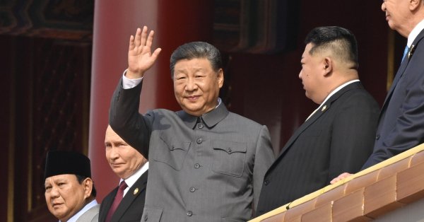 Тройка Путин-Си-Ки провоцирует, но Трамп удивлен своей реакцией