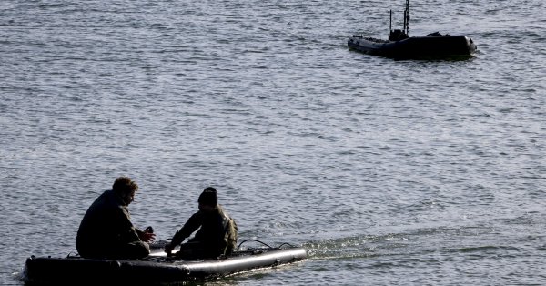 Турецкие рыбаки обнаружены в черном море Украинский морской беспилотник Камикадзей