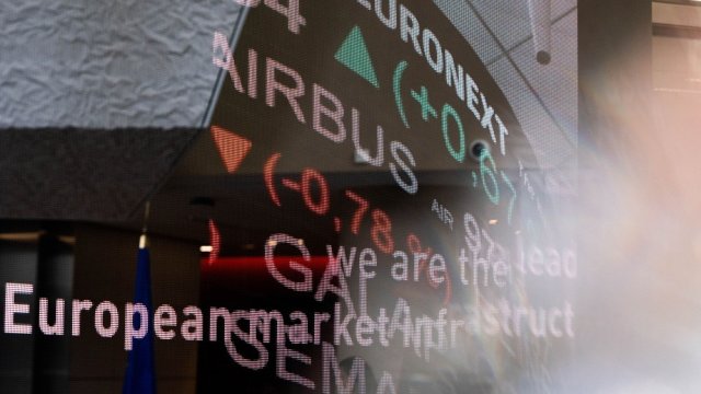 Европейские фондовые рынки рекордно потери на фоне разговора между вашим собственным и Трампом