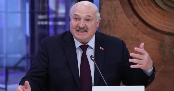 Лукашенко: Беларусь будет продолжать покупать газ у России в тех же объемах