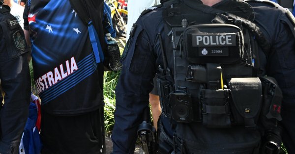 В масках убиты мачете два мальчика 12 и 15 лет в Мельбурне