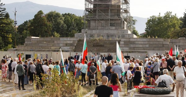 Социалисты собрались по случаю 9 сентября вместо мокко